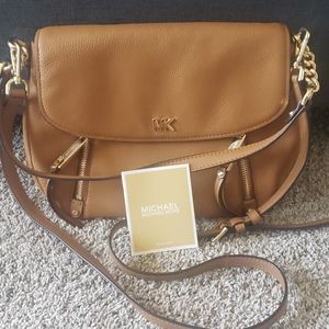 Tan Michael Kors Crossbody Bag